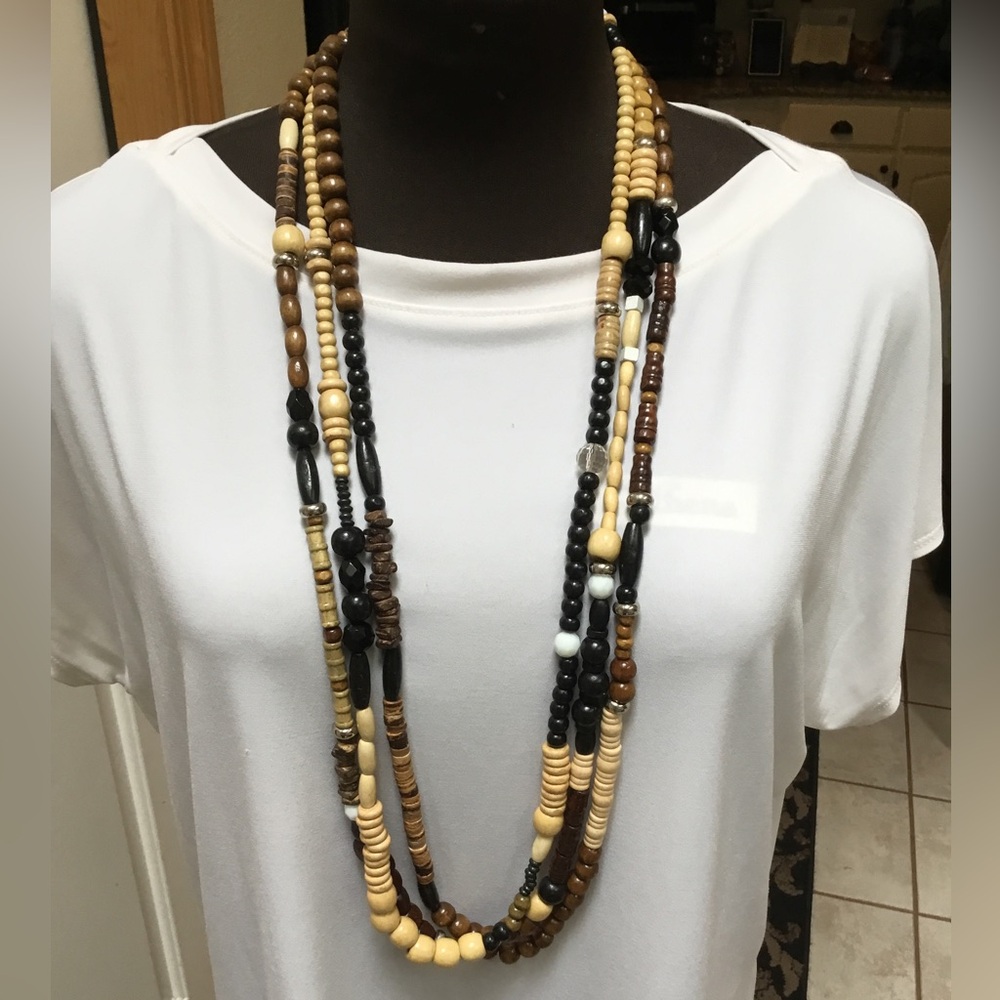 Cookie Lee Wood Necklaces & Bracelets Set. - Picture 2 of 11